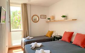 Habitacion Centrica Con Aire Acondicionado Bano Privado Nevera
